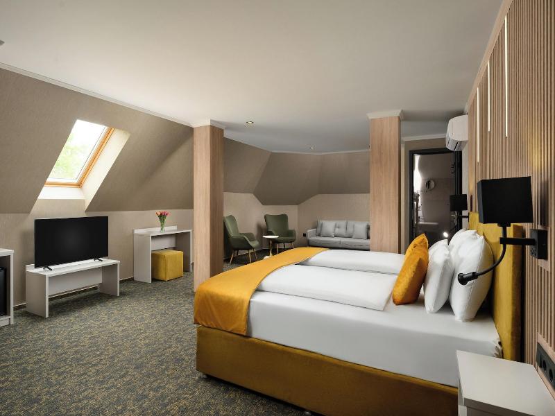 Hotel Allora image