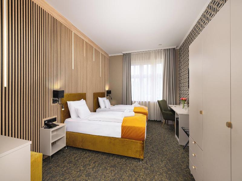 Hotel Allora image