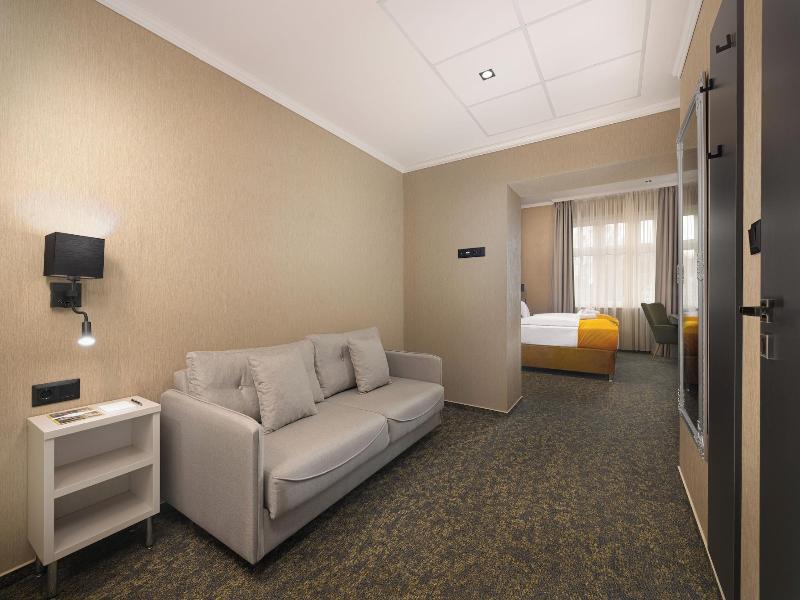 Hotel Allora image