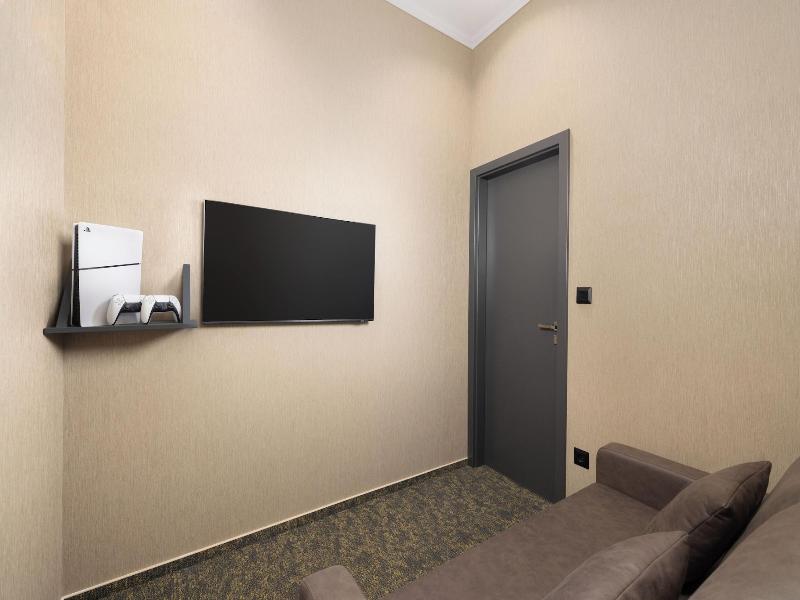 Hotel Allora image