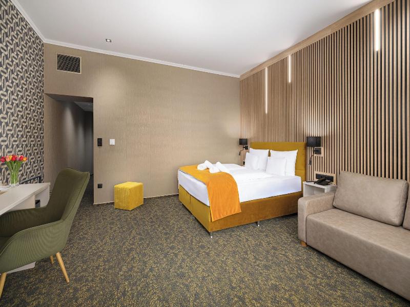 Hotel Allora image