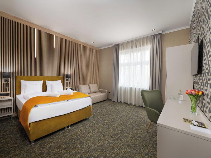Hotel Allora image