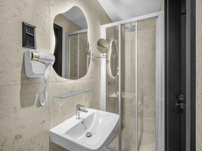 Hotel Allora image