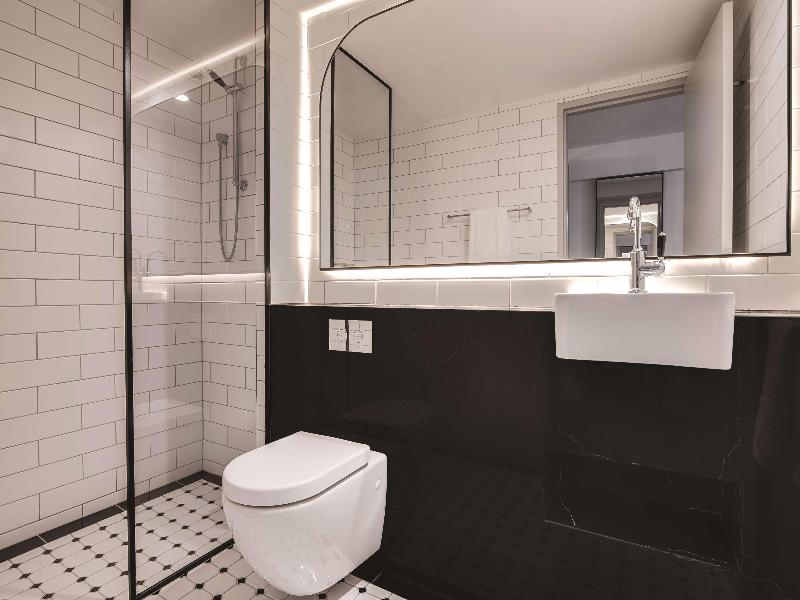 The Savoy Hotel on Little Collins Melbourne image
