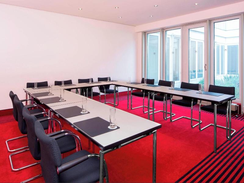 Sheraton Düsseldorf Airport image
