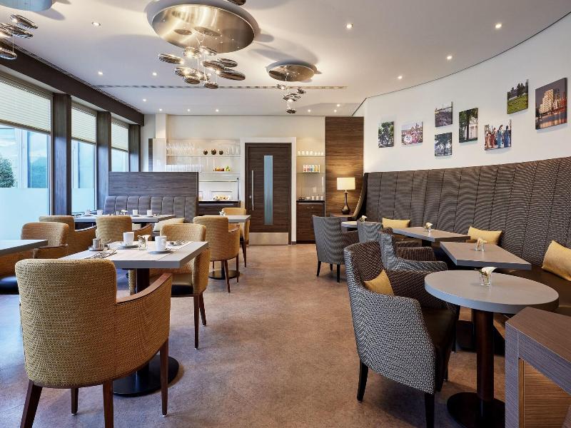 Sheraton Düsseldorf Airport image