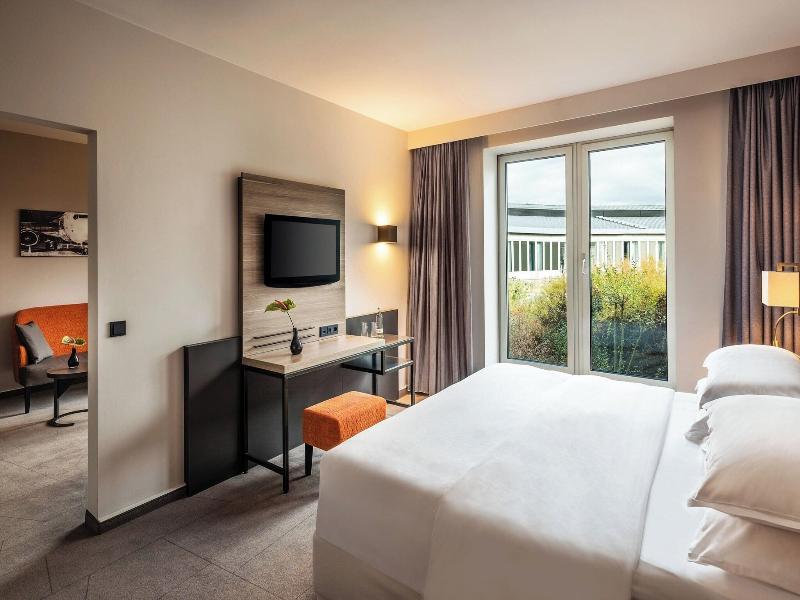 Sheraton Düsseldorf Airport image