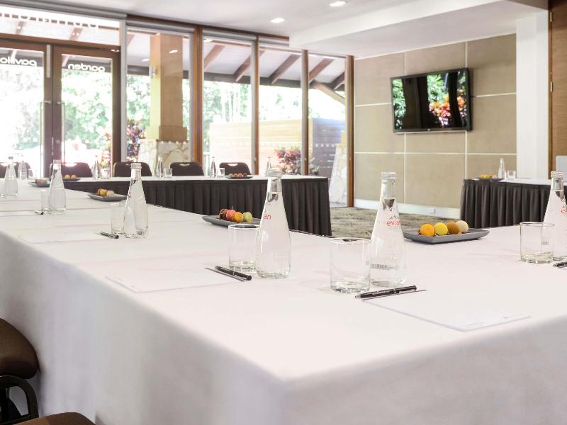 Pullman Palm Cove Resort And Spa image