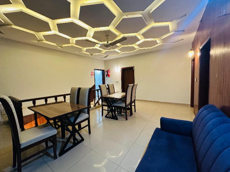 Travel Lodge Islamabad image