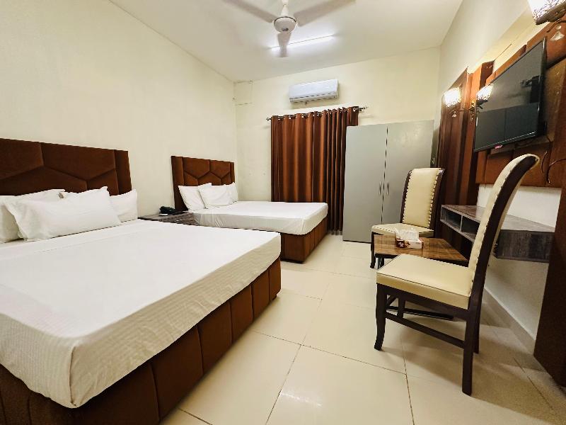 Travel Lodge Islamabad image