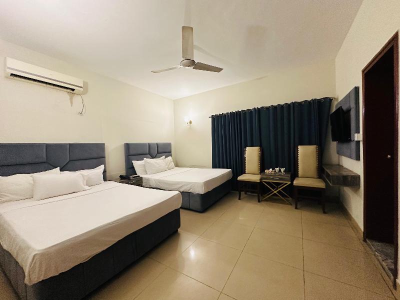 Travel Lodge Islamabad image