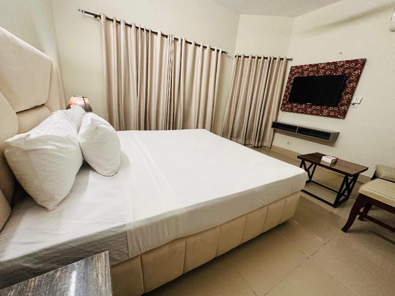 Travel Lodge Islamabad image