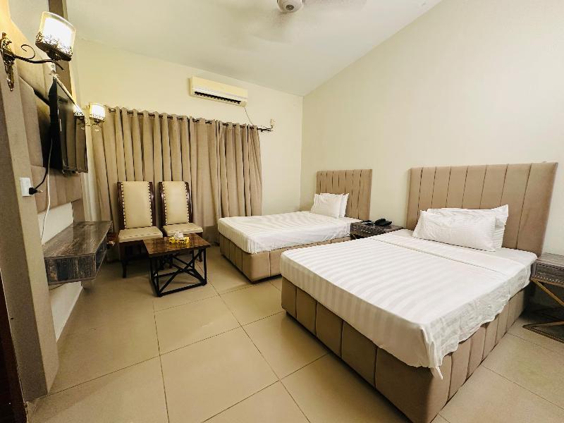 Travel Lodge Islamabad image