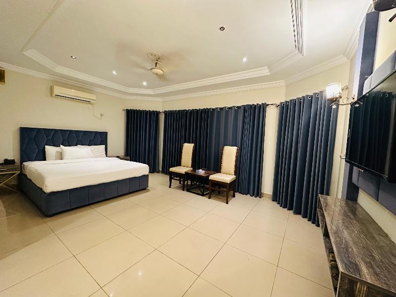 Travel Lodge Islamabad image