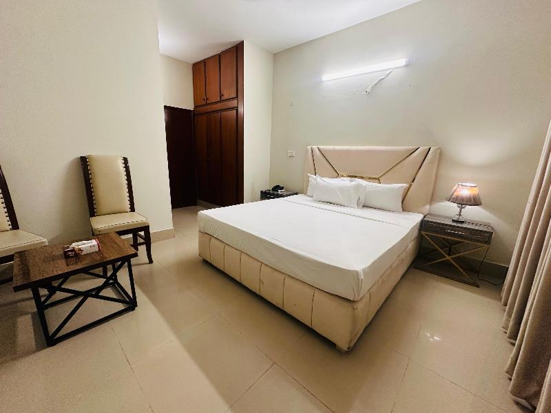 Travel Lodge Islamabad image