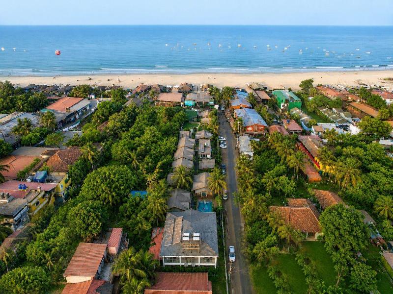 Foxoso Aaristo Baga Beach Resort image