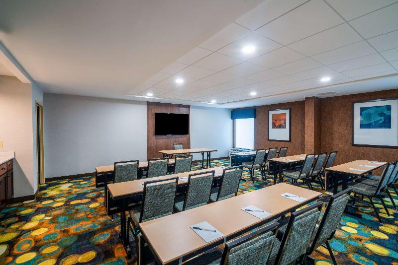 Spark By Hilton Bardstown image