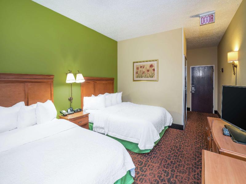 Spark By Hilton Bardstown image