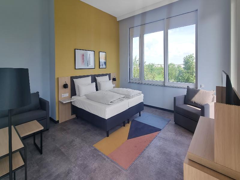 Candlewood Suites Berlin Airport  image