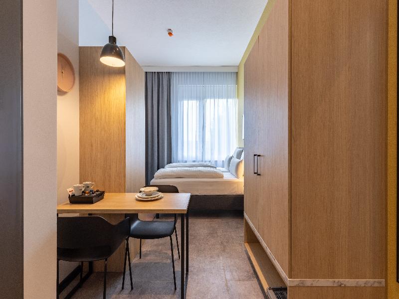 Candlewood Suites Berlin Airport  image