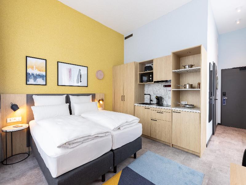 Candlewood Suites Berlin Airport  image