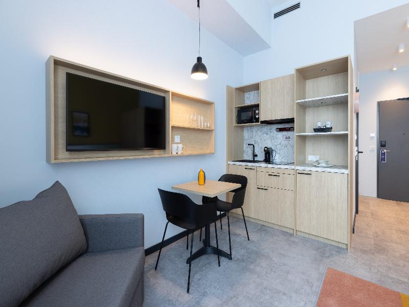 Candlewood Suites Berlin Airport  image