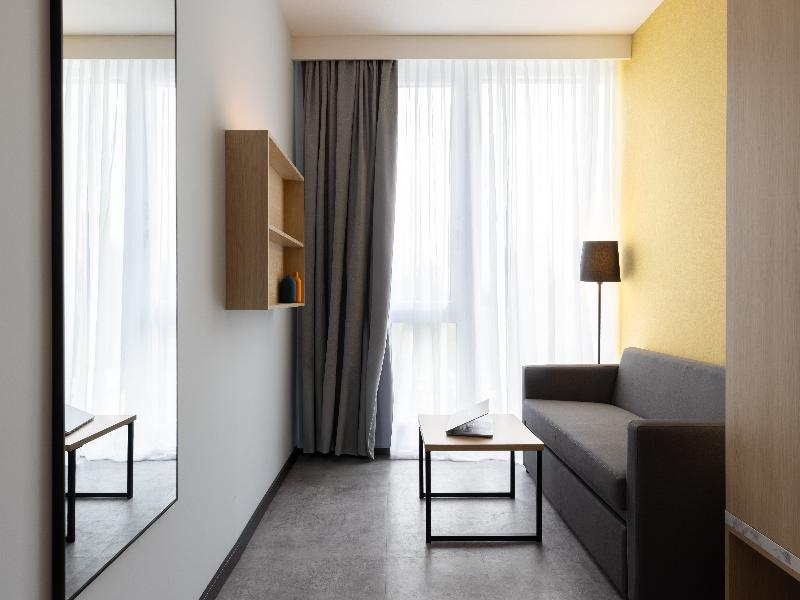 Candlewood Suites Berlin Airport  image