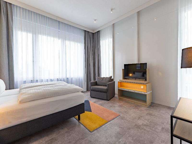 Candlewood Suites Berlin Airport  image