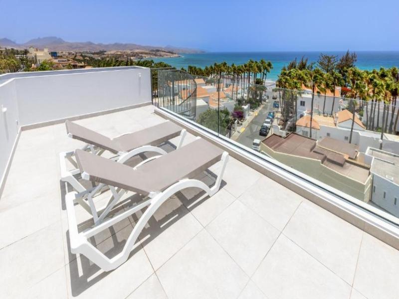 Calm Beach Apartments image