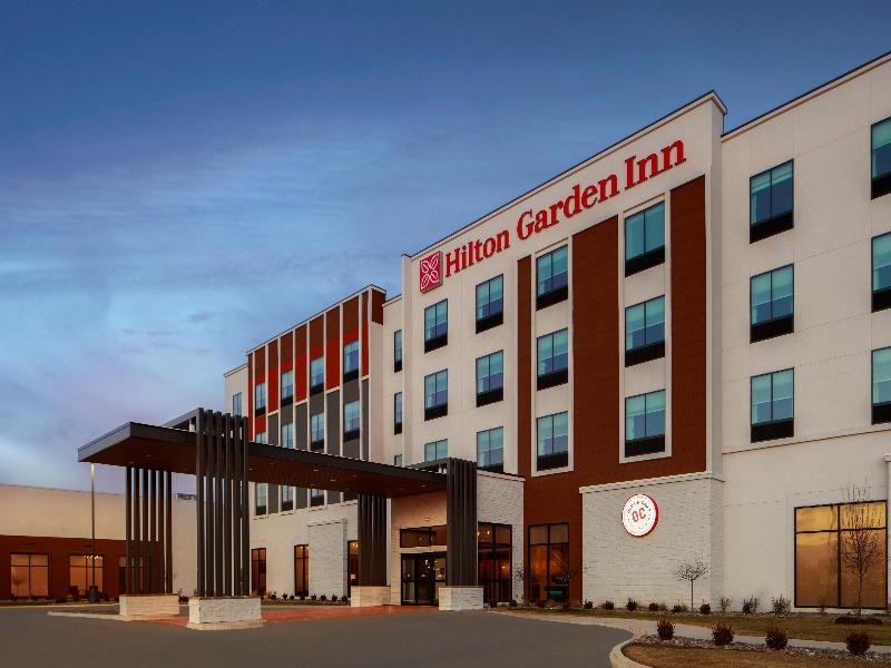 Hilton Garden Inn Hutchinson image