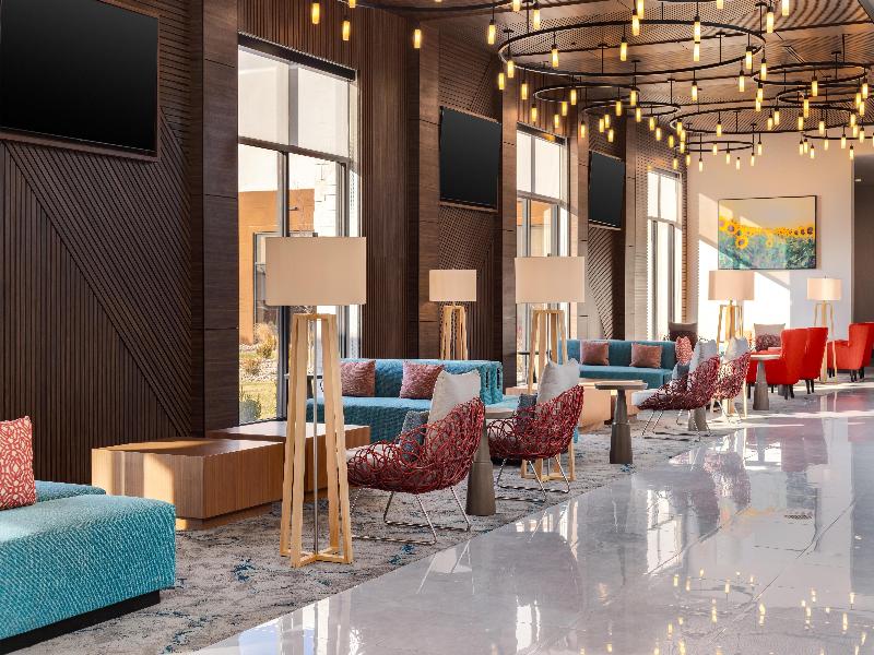 Hilton Garden Inn Hutchinson image