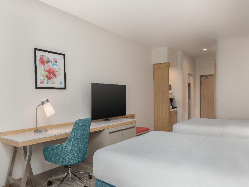 Hilton Garden Inn Hutchinson image