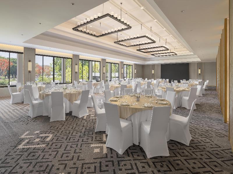 Kahavadi Chiang Rai, Curio Collection by Hilton image