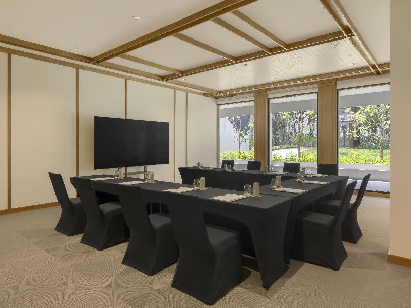 Kahavadi Chiang Rai, Curio Collection by Hilton image