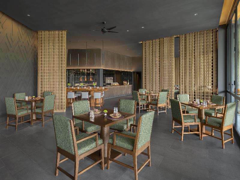 Kahavadi Chiang Rai, Curio Collection by Hilton image