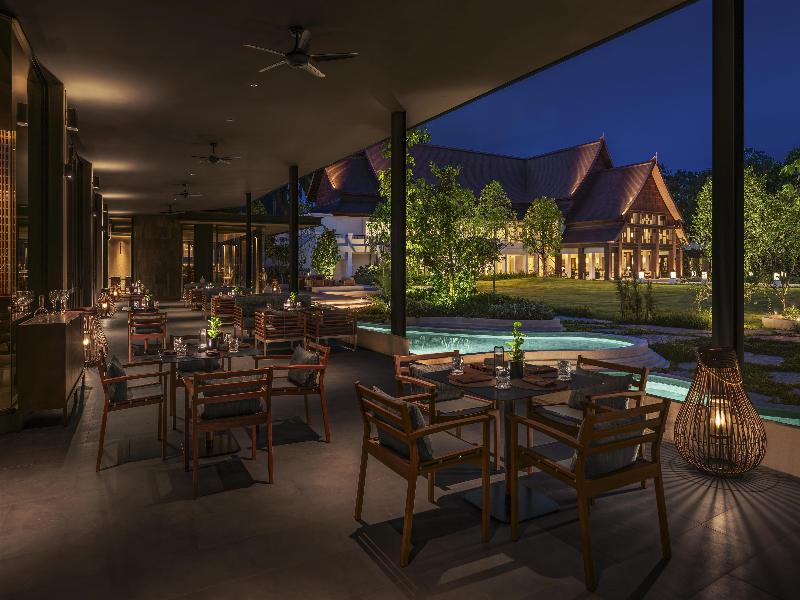 Kahavadi Chiang Rai, Curio Collection by Hilton
