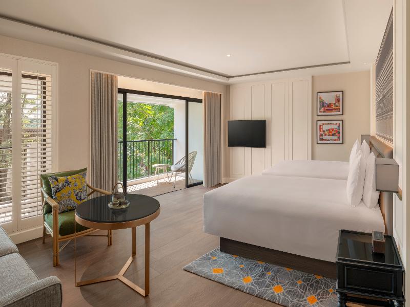 Kahavadi Chiang Rai, Curio Collection by Hilton image