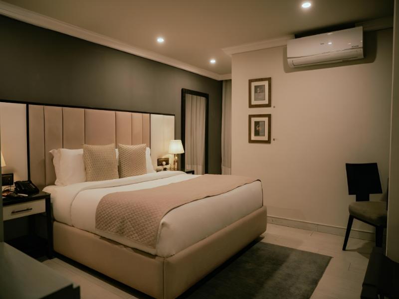 Ambiance Boutique Art Hotel Karachi image