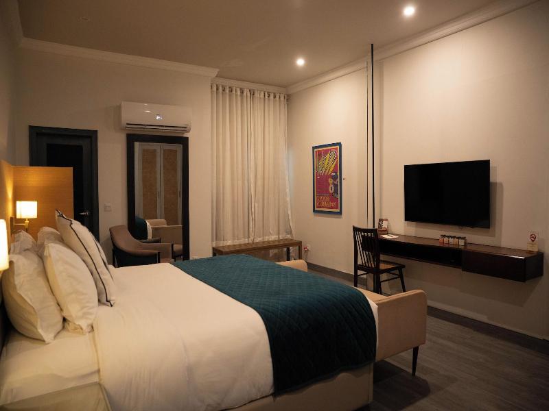 Ambiance Boutique Art Hotel Karachi image