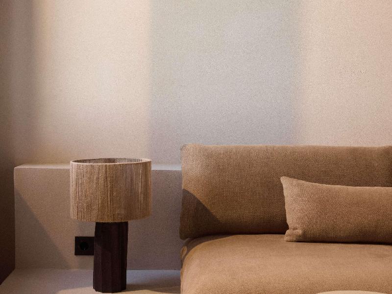 Luura Paros Cliff, Morgans Originals, 16+ - Image 9