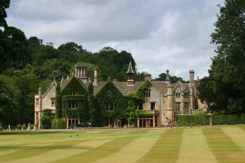 THE MANOR HOUSE AND GOLF CLUB 