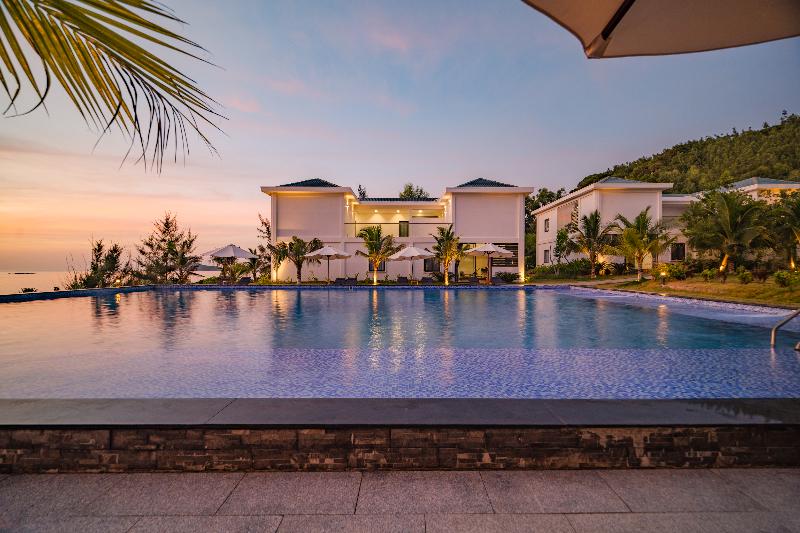 La Costa Resort Quy Nhon image