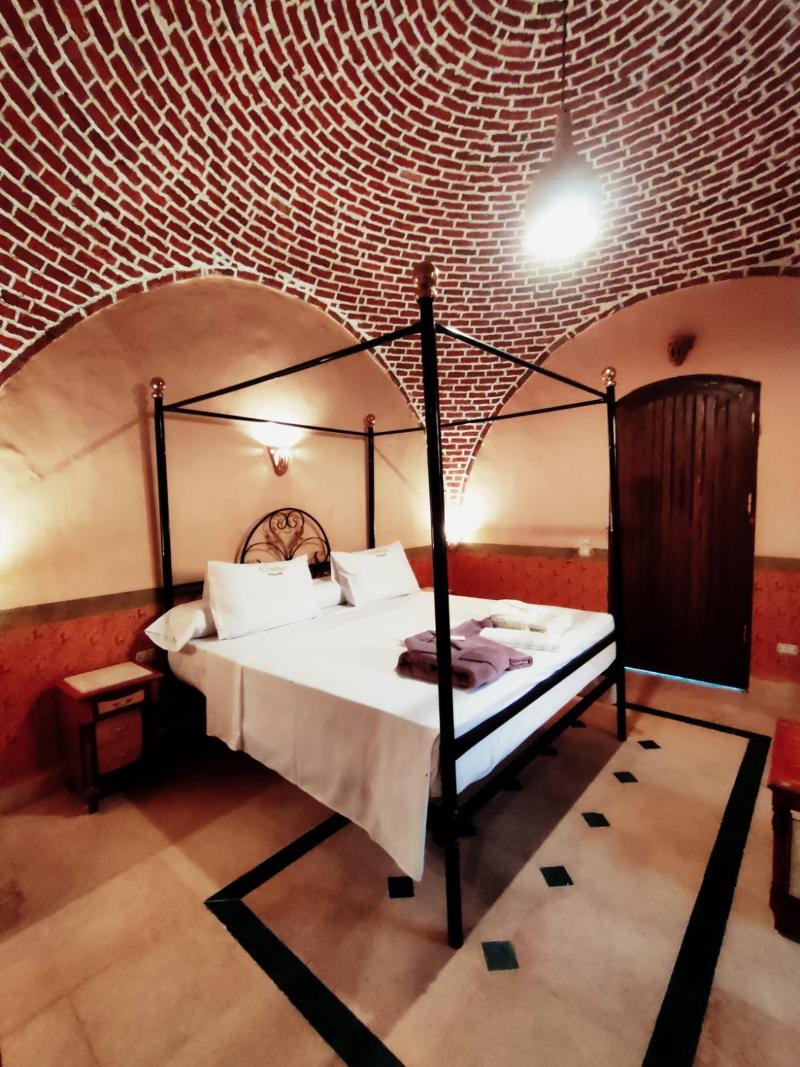 Eljuneina Villas image