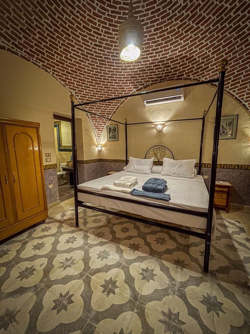 Eljuneina Villas image