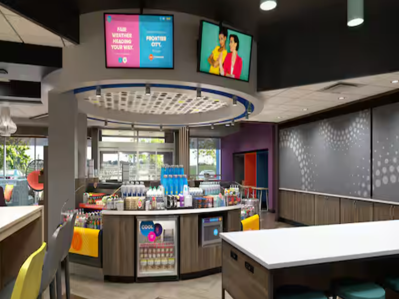 Tru By Hilton Madison East image