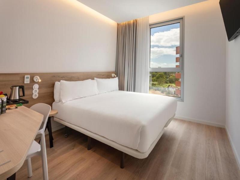 B&B Hotel Setúbal Bonfim image