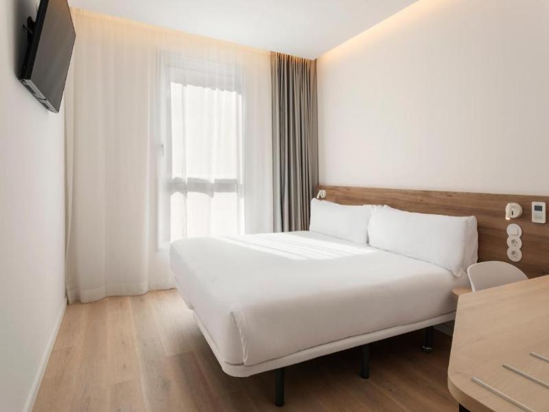 B&B Hotel Setúbal Bonfim image