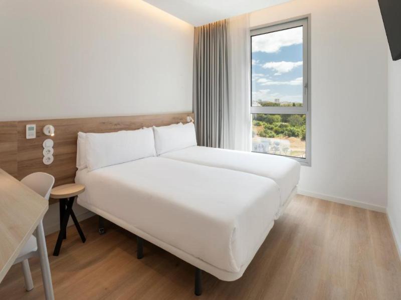 B&B Hotel Setúbal Bonfim image