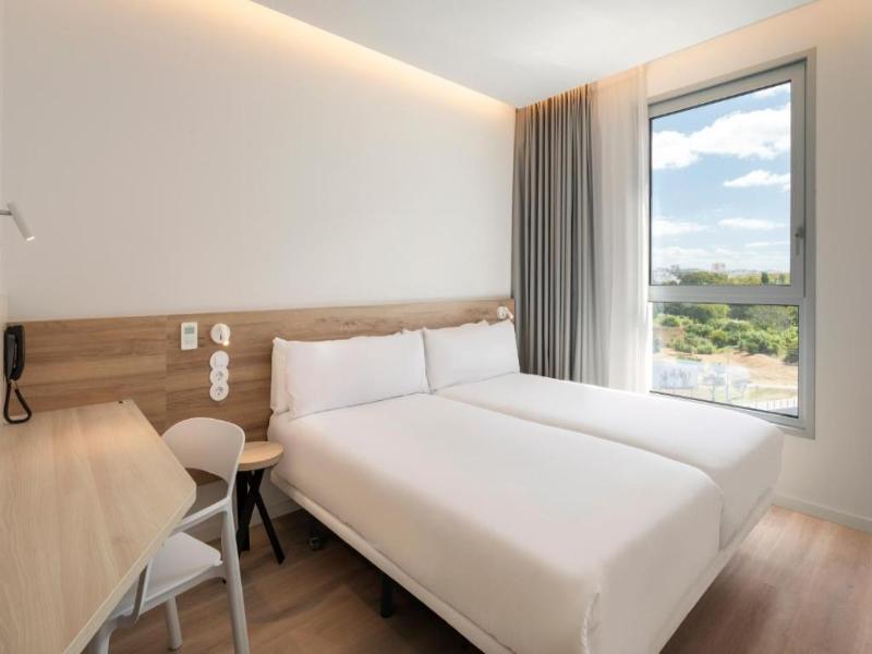 B&B Hotel Setúbal Bonfim image