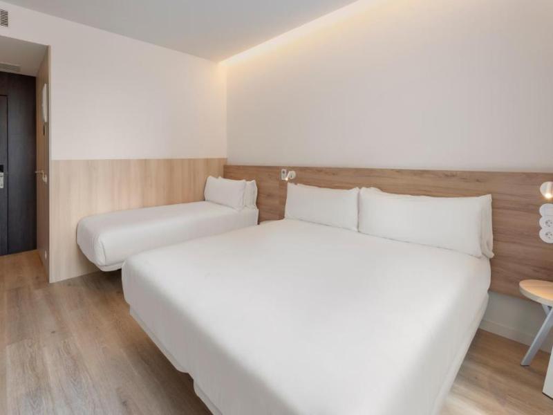 B&B Hotel Setúbal Bonfim image